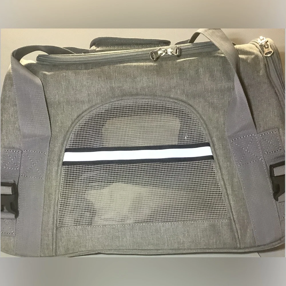 Prodigen Pet Carrier Bag - Medium for small dog or cat gray 17L x 10W x 11H.